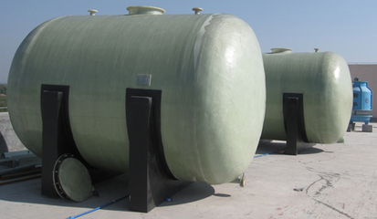 精心打造優(yōu)質(zhì)玻璃鋼儲罐化工儲罐質(zhì)量第一服務完美